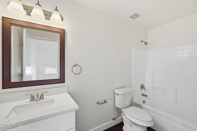 12374 W HEATHERBRAE Drive, Avondale, AZ 85392