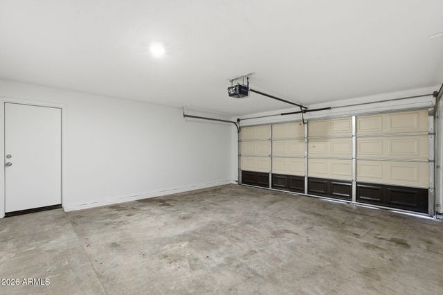 12374 W HEATHERBRAE Drive, Avondale, AZ 85392