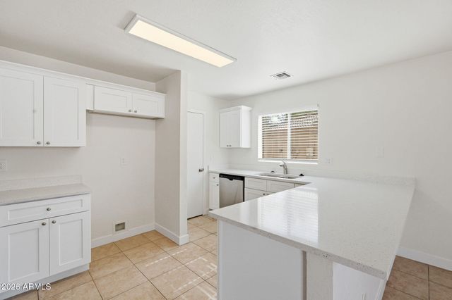 12374 W HEATHERBRAE Drive, Avondale, AZ 85392
