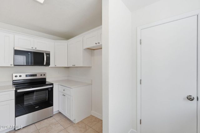 12374 W HEATHERBRAE Drive, Avondale, AZ 85392