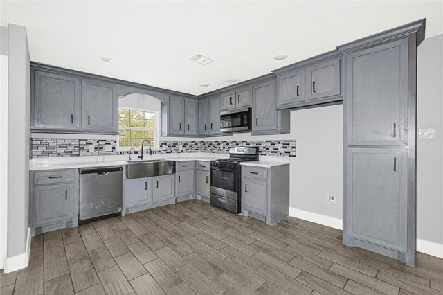 10842 Cheeves Drive, Houston, TX 77016