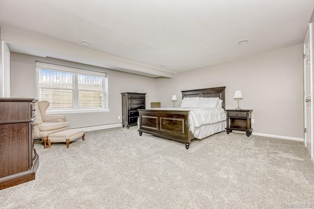 5 Moriah Lane, Suffern, NY 10901