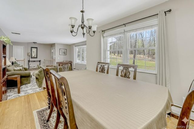 5 Moriah Lane, Suffern, NY 10901