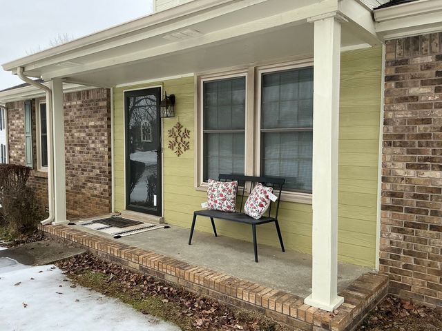 2157 Watertown Pl, Clarksville, TN 37043