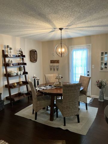 2157 Watertown Pl, Clarksville, TN 37043