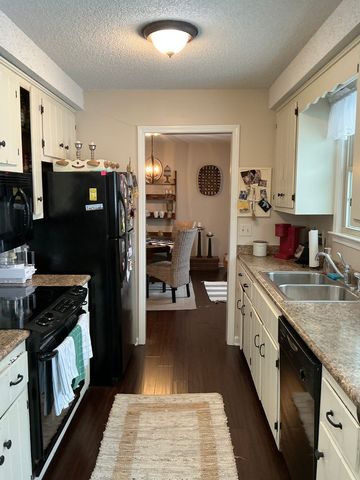 2157 Watertown Pl, Clarksville, TN 37043