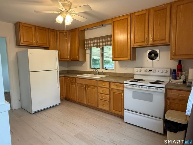 17 Sunset Drive, Shelton, CT 06484