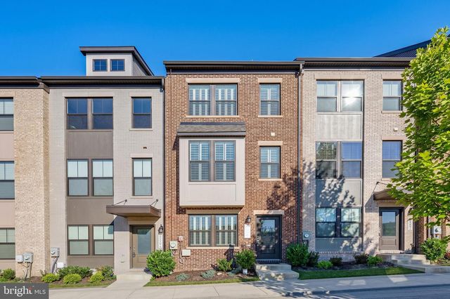 3555 CARNABY ST, Hyattsville, MD 20782