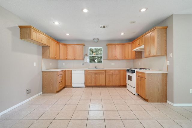 2808 Morenci Street, Pearland, TX 77584