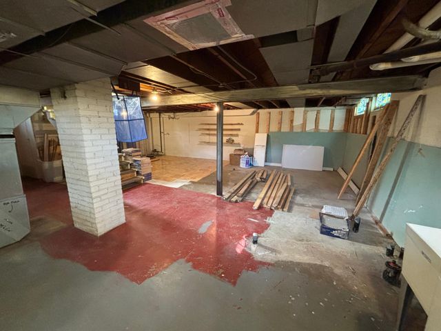 1108 California Avenue W, Saint Paul, MN 55108