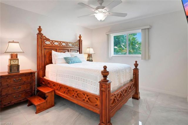 2216 SE 8th TER, Cape Coral, FL 33990