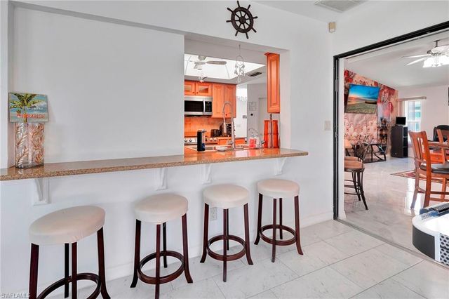 2216 SE 8th TER, Cape Coral, FL 33990