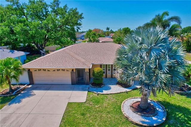 2216 SE 8th TER, Cape Coral, FL 33990