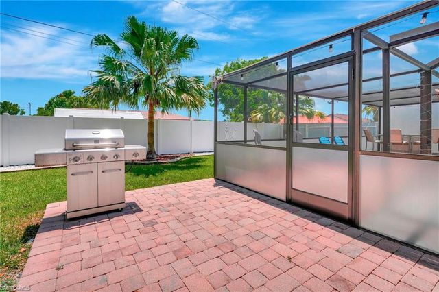 2216 SE 8th TER, Cape Coral, FL 33990