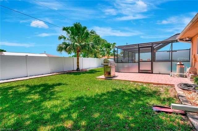 2216 SE 8th TER, Cape Coral, FL 33990