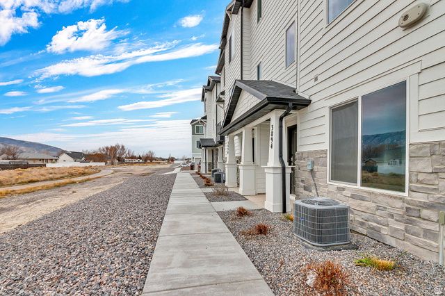 3894 N COUGAR LN, Eagle Mountain, UT 84005