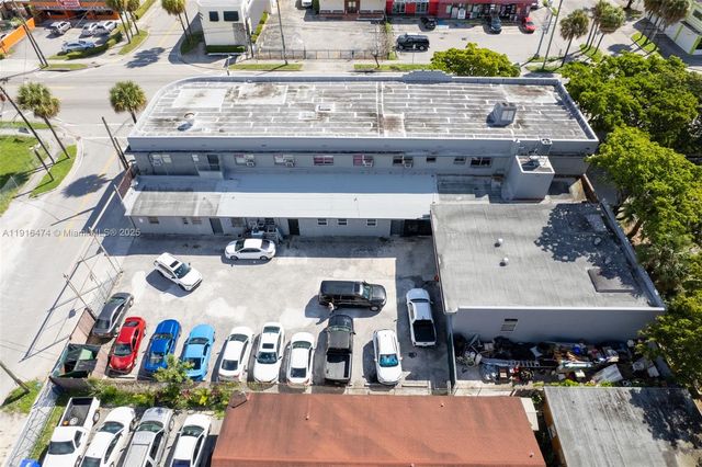 1450 NW 17th Ave, Miami, FL 33125