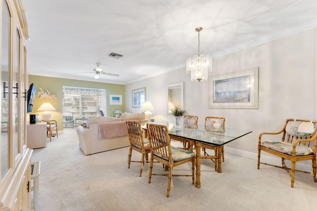 2401 DEL AIRE Boulevard 201, Delray Beach, FL 33445