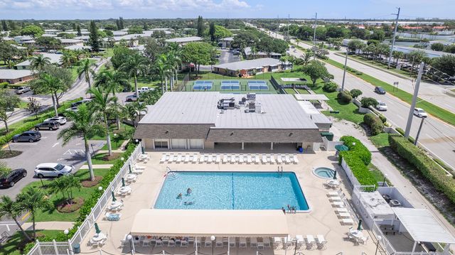 2401 DEL AIRE Boulevard 201, Delray Beach, FL 33445