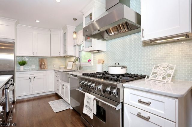 34 Blish Pl, Dumont Boro, NJ 07628