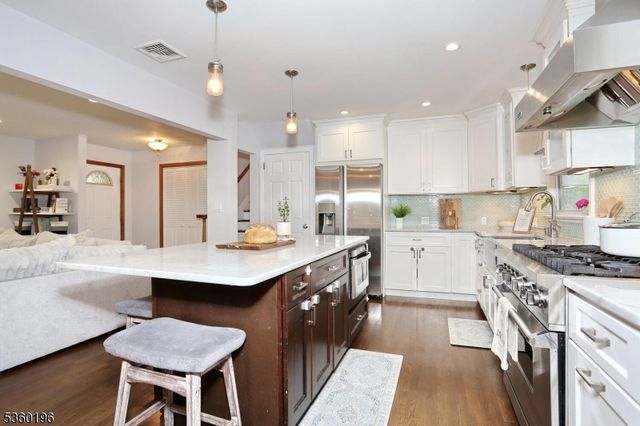 34 Blish Pl, Dumont Boro, NJ 07628