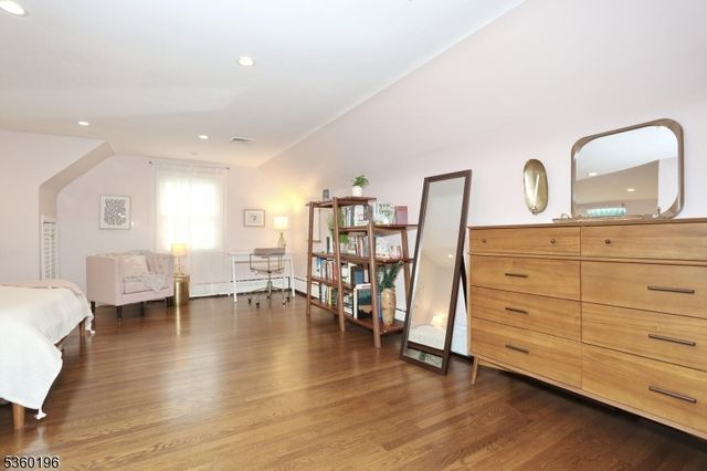 34 Blish Pl, Dumont Boro, NJ 07628
