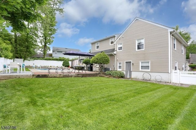 34 Blish Pl, Dumont Boro, NJ 07628