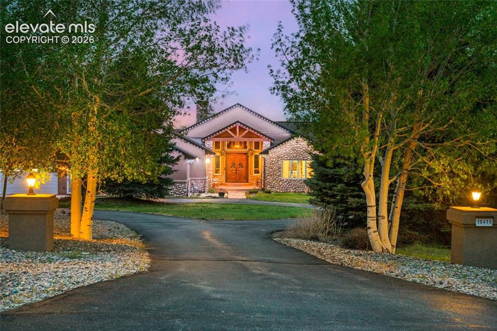 19410 Bright Wing Trail, Colorado Springs, CO 80908