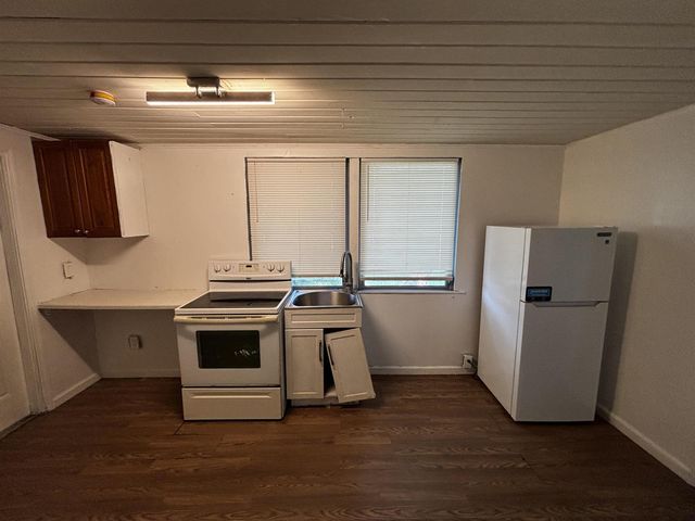 301 FLEMING Avenue, Greenacres, FL 33463