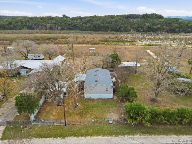 545 S lakeshore, Bandera, TX 78003