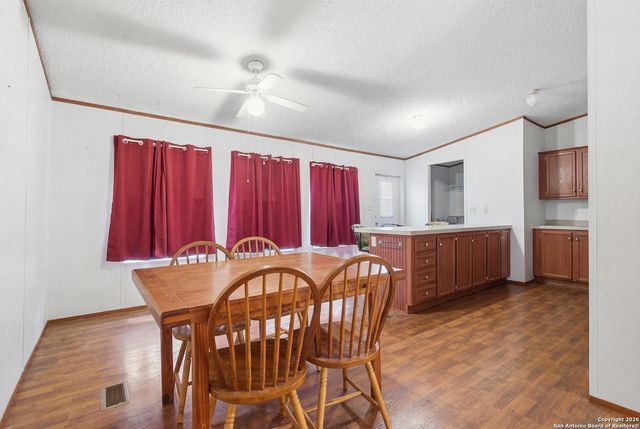 545 S lakeshore, Bandera, TX 78003