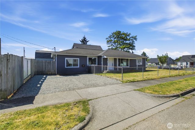 2516 S 70th Street, Tacoma, WA 98409