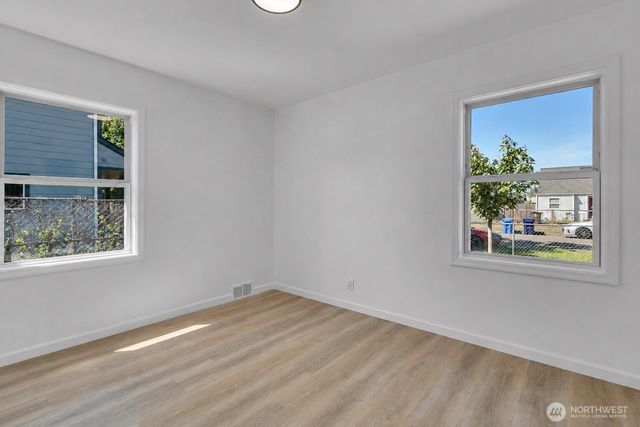 2516 S 70th Street, Tacoma, WA 98409