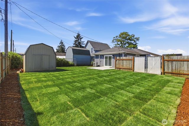 2516 S 70th Street, Tacoma, WA 98409