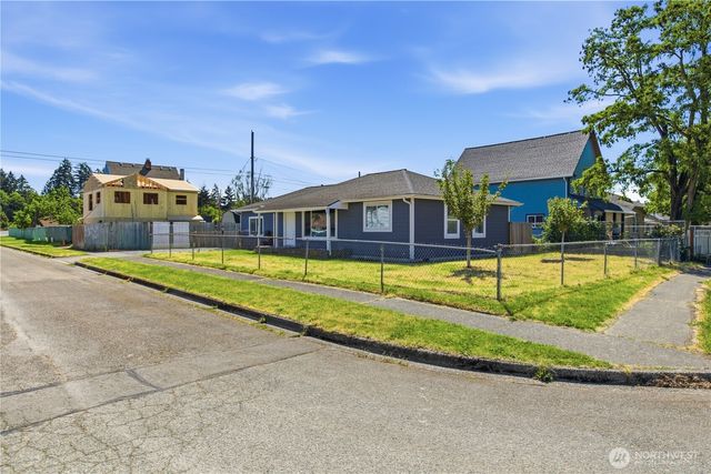 2516 S 70th Street, Tacoma, WA 98409