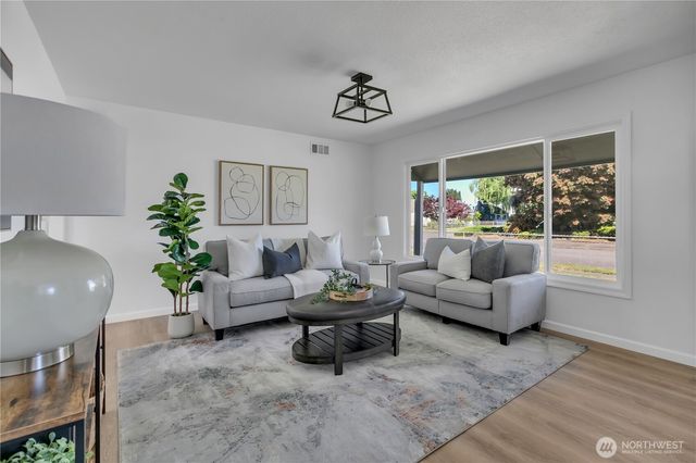 2516 S 70th Street, Tacoma, WA 98409