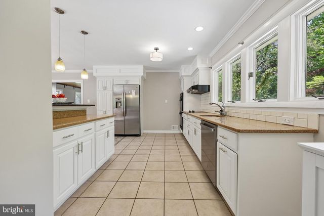 10410 GARY RD, Potomac, MD 20854