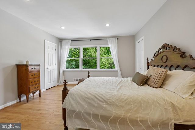 10410 GARY RD, Potomac, MD 20854