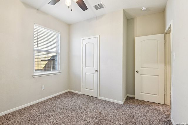 9334 NUBUCK BR, Converse, TX 78109