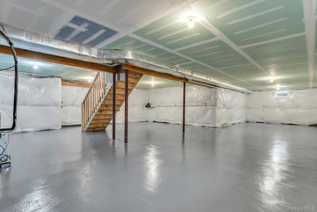 90 Grand Boulevard, Massapequa Park, NY 11762