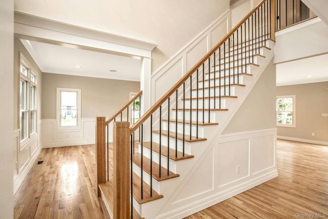 90 Grand Boulevard, Massapequa Park, NY 11762