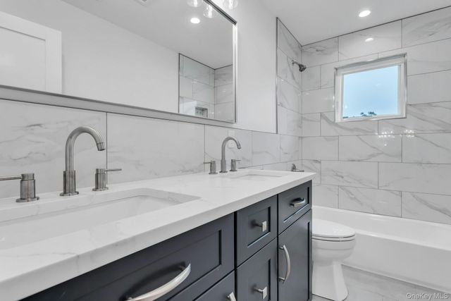 90 Grand Boulevard, Massapequa Park, NY 11762