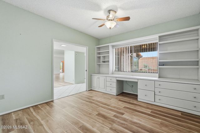 1072 W Camino Urbano, Green Valley, AZ 85622