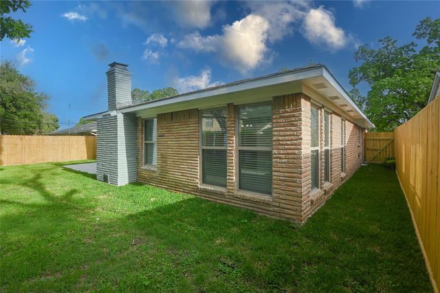 7522 Jackwood Street, Houston, TX 77074