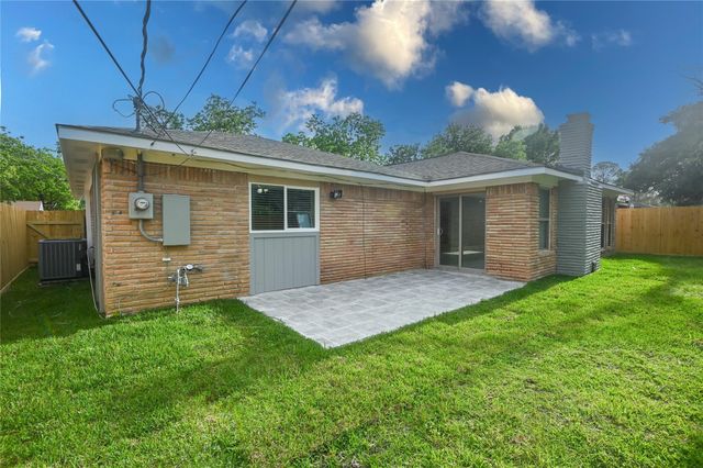 7522 Jackwood Street, Houston, TX 77074