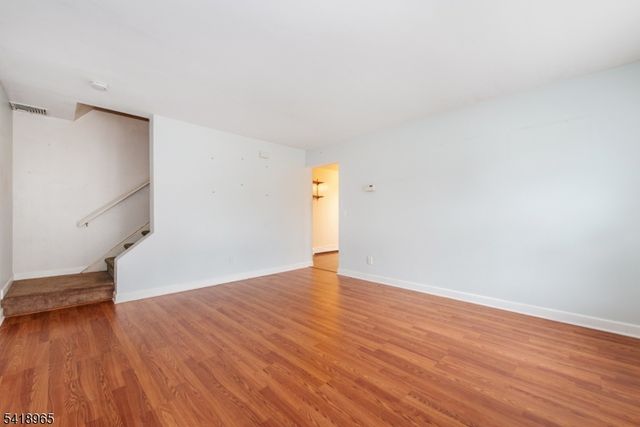 197 Fort Lee Rd, Teaneck Twp., NJ 07666