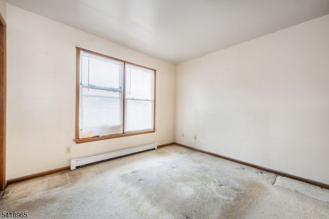 197 Fort Lee Rd, Teaneck Twp., NJ 07666