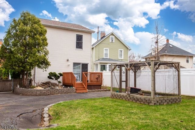 197 Fort Lee Rd, Teaneck Twp., NJ 07666