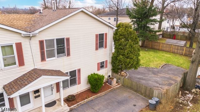 197 Fort Lee Rd, Teaneck Twp., NJ 07666