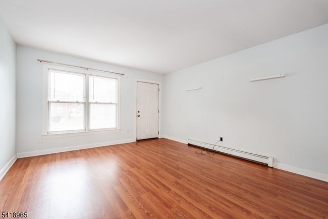 197 Fort Lee Rd, Teaneck Twp., NJ 07666